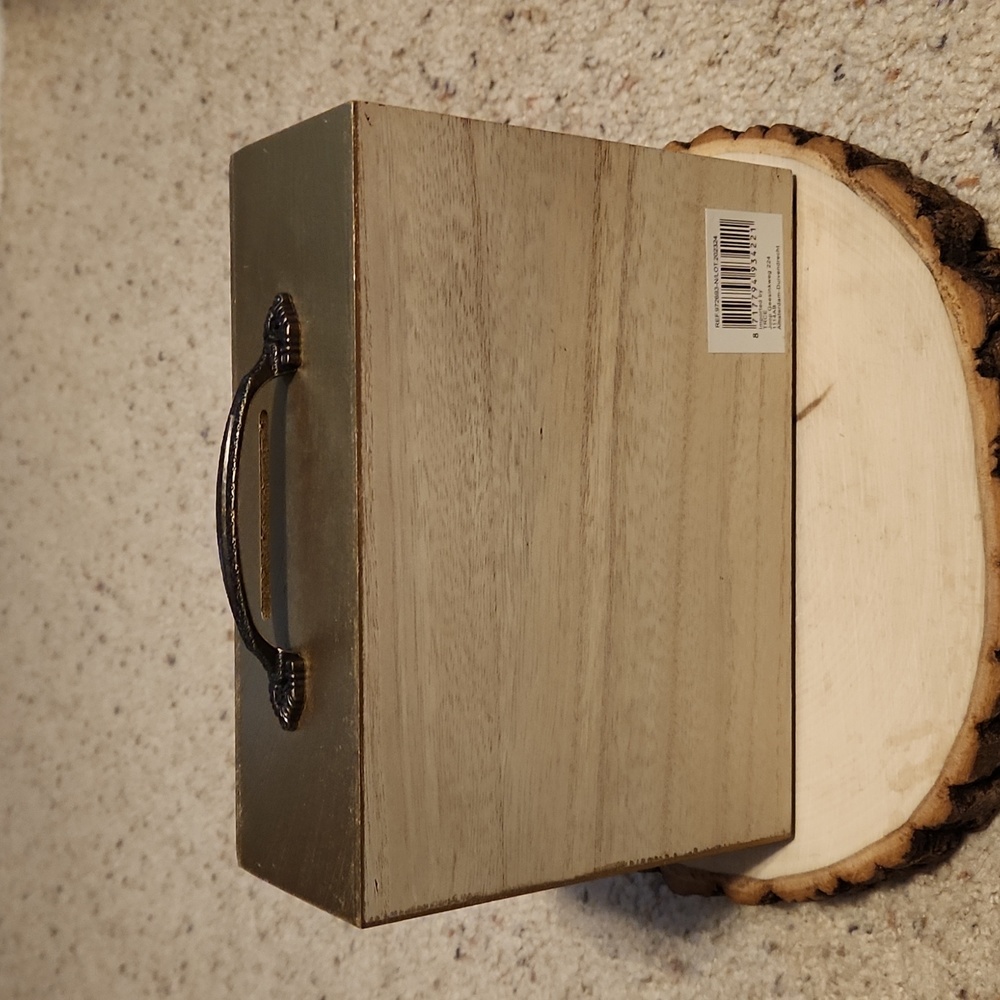 Vintage Wood Luggage Design Bank - Picture 3 of 5